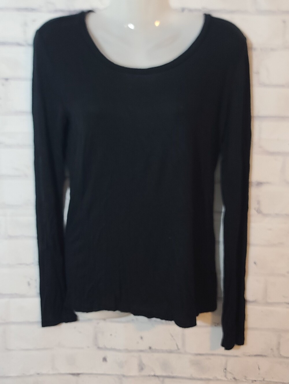 Women's Active Basic Black Scoop Neck Long Sleeve Rayon Stretch Tee L